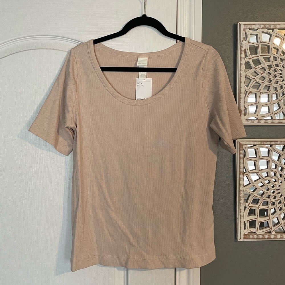 H&M Ribbed Scoop Neck T-shirt